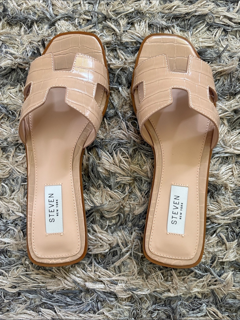 New! STEVEN New York Croc-Embossed Tan Slide Mules Size 6 - Picture 2 of 9